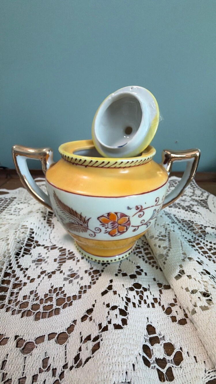 #97 vintage Japanese sunshine yellow lidded sugar bowl.